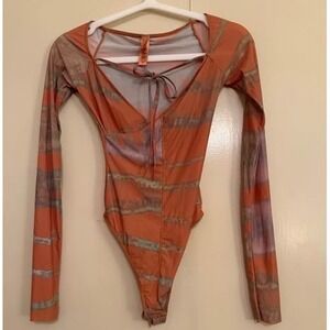 SKIMS Summer Mesh Long Sleeve Bodysuit Rust Tie Dye XS Deep V-Neck Tie Front